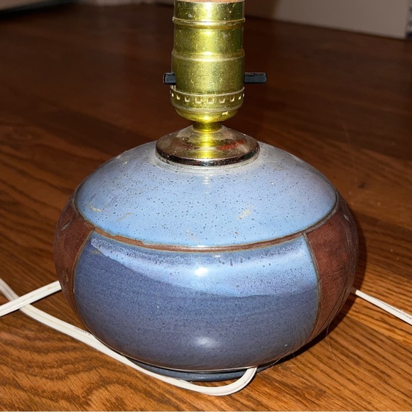 Vintage Ceramic Pottery Painted Signed Table Lamp Blue Brown - Picture 3 of 13